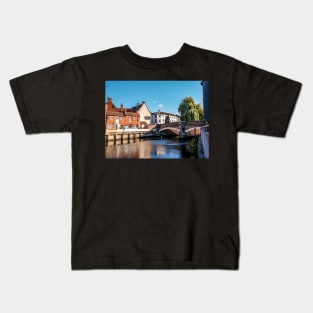 A view towards Fye Bridge and the Mischief pub, Norwich Kids T-Shirt